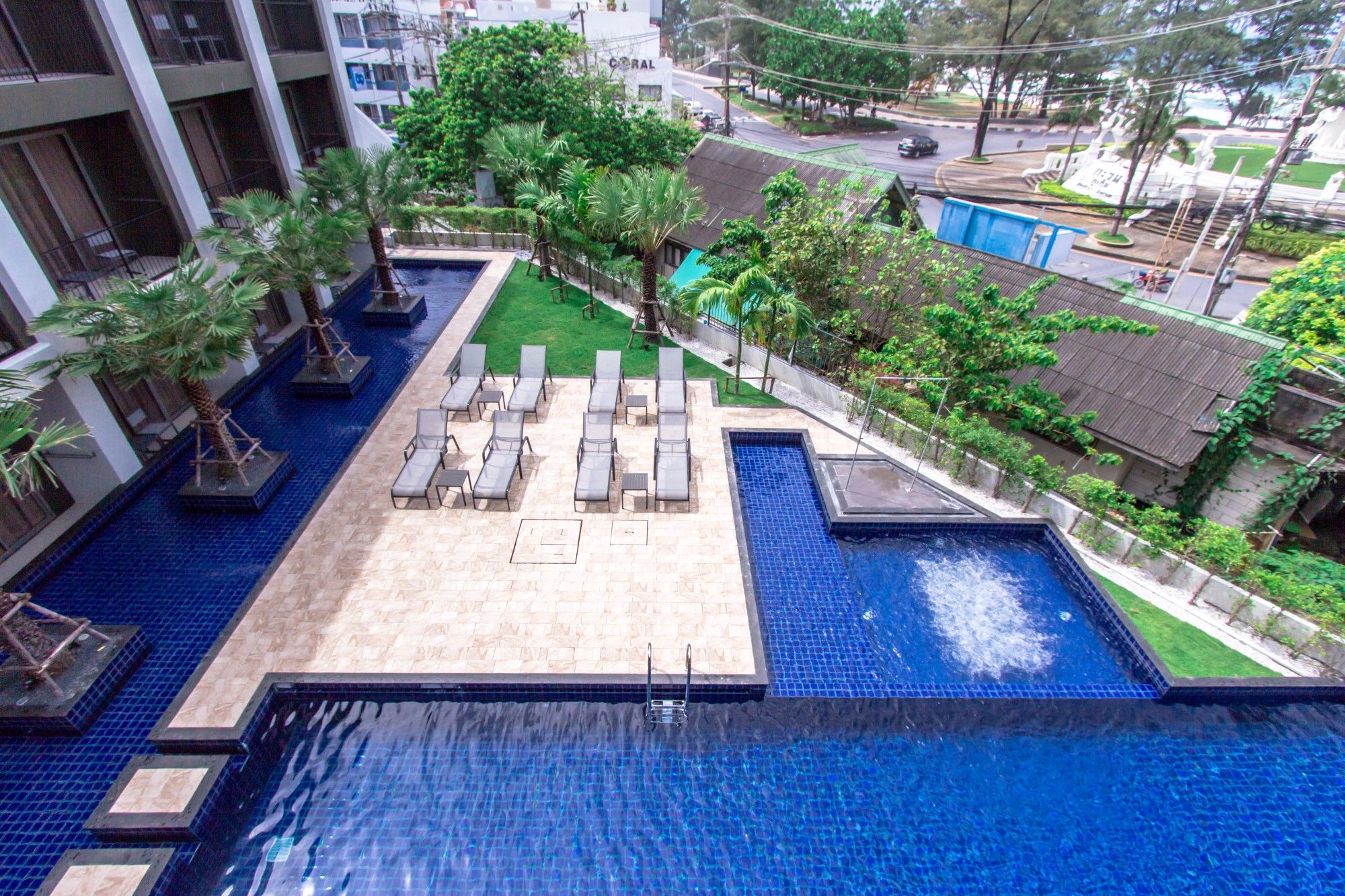 sugar-marina-resort-art-karon-beach-phuket